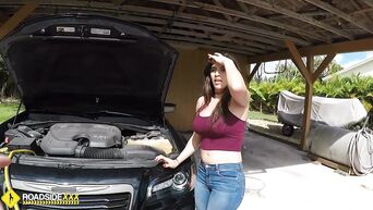 Latin milf pays for car repair